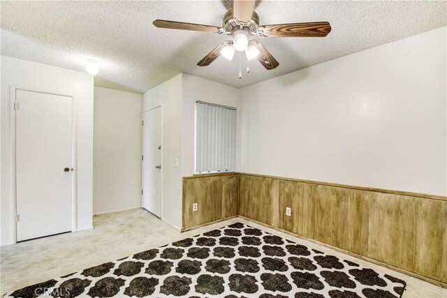 1593 W Carter St, Bloomington, CA 92316 - unfurnished room featuring a textured ceiling and a ceiling fan