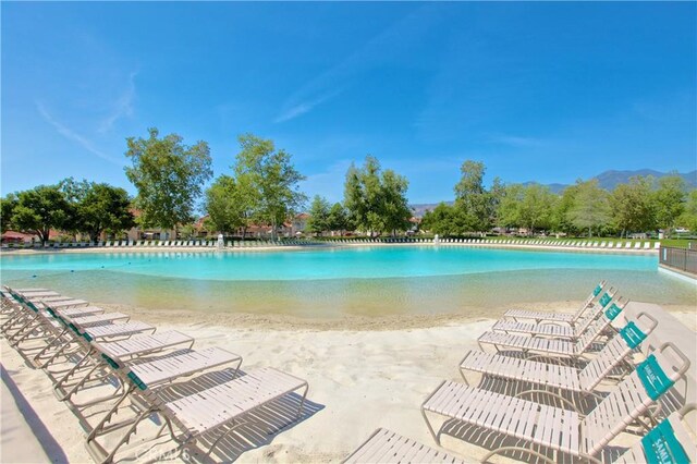 20 Via Jolitas, Rancho Santa Margarita, CA 92688 - view of community pool