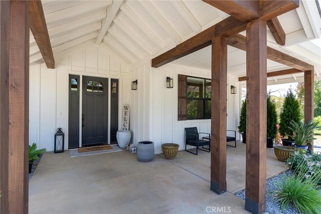 212 Valley View Dr, Paradise, CA 95969 - entrance to property featuring board and batten siding and a porch