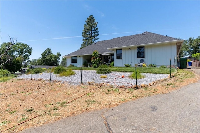 212 Valley View Dr, Paradise, CA 95969 - ranch-style home featuring board and batten siding and roof with shingles
