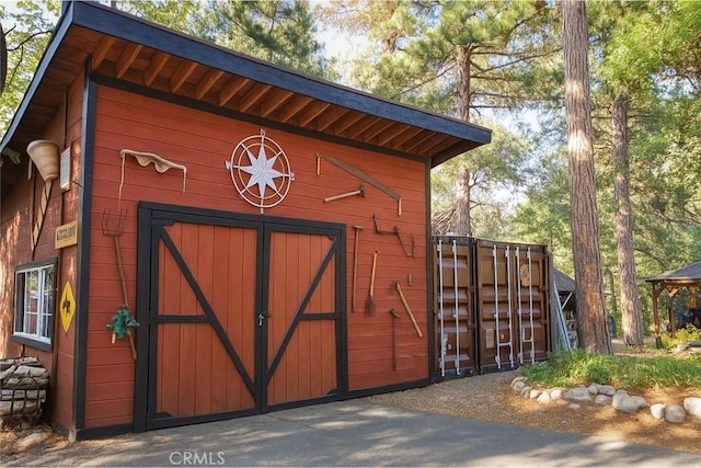 32383 Pine Manor Ln Unit 634, Running Springs, CA 92382 - view of outbuilding