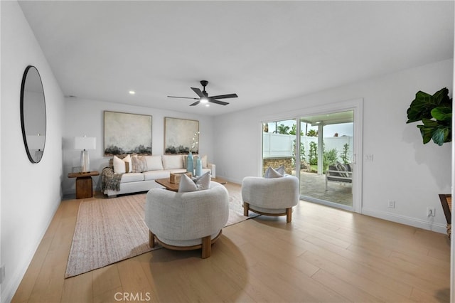 644 Kenoak Dr, Placentia, CA 92870 - living area with wood finished floors, a ceiling fan, and recessed lighting
