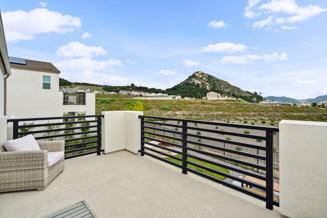 35188 Orchard Trl, Fallbrook, CA 92028 - balcony featuring a mountain view