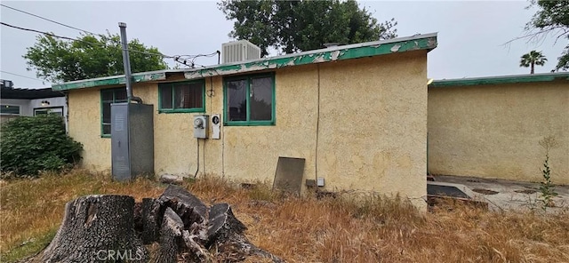 8423 Mammoth Ave, Panorama City, CA 91402 - view of home's exterior featuring stucco siding