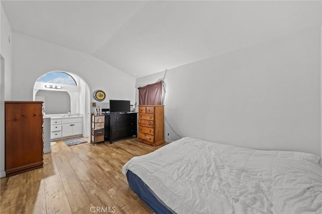 430 Anderwood Ct Unit 24, Pomona, CA 91768 - bedroom featuring lofted ceiling and light wood finished floors