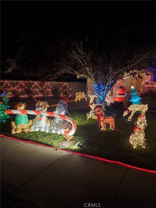 25683 Hillman Ct, Menifee, CA 92586 - view of yard at night