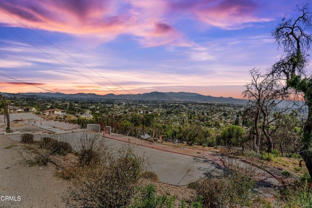 430 W Highland Dr, Camarillo, CA 93010 - photo 10