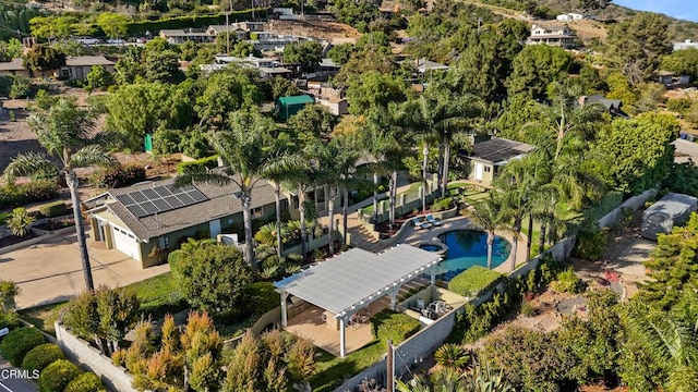 590 Alosta Dr, Camarillo, CA 93010 - drone / aerial view of a pool