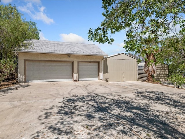 31709 213th St E, Llano, CA 93544 - garage with driveway