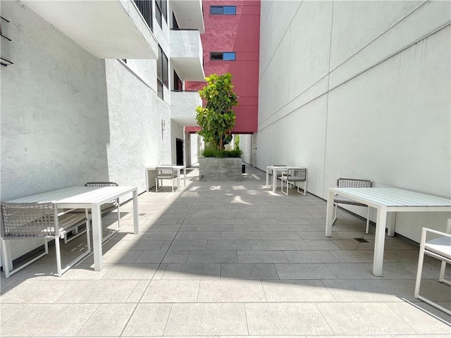 1234 Wilshire Blvd Unit 127, Los Angeles, CA 90017 - view of patio with outdoor dining space