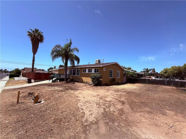 2616 N King St, Bakersfield, CA 93305 - back of property