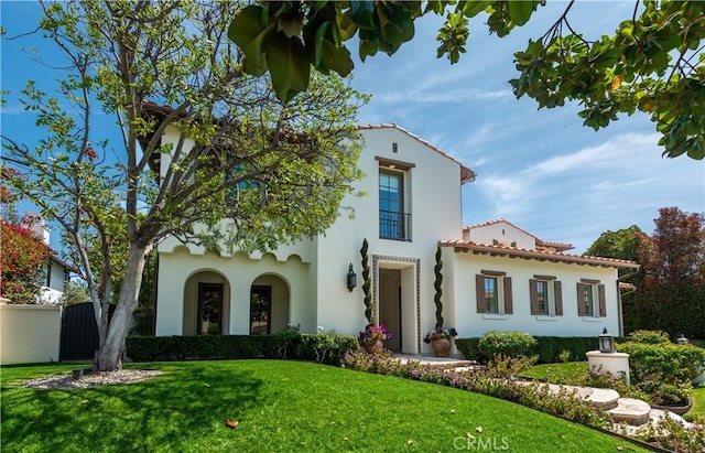 25471 Prado De Oro, Calabasas, CA 91302 - mediterranean / spanish home featuring stucco siding and a tiled roof