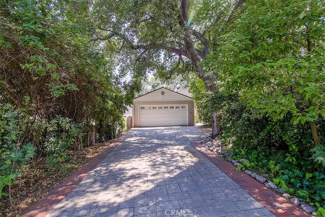 2450 Hermosita Dr, Glendale, CA 91208 - garage with decorative driveway