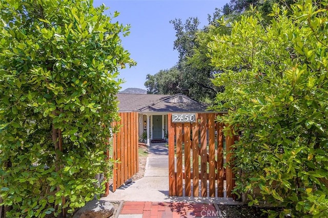 2450 Hermosita Dr, Glendale, CA 91208 - view of outbuilding with a gate