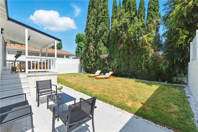 13021 Killion St, Sherman Oaks, CA 91401 - view of patio