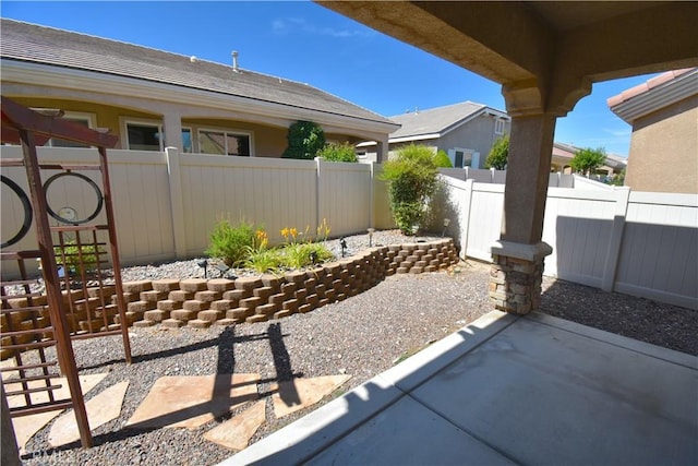 19485 Tor Hill Ln, Apple Valley, CA 92308 - fenced backyard featuring a patio