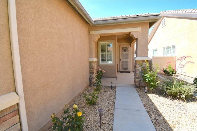 19485 Tor Hill Ln, Apple Valley, CA 92308 - entrance to property featuring stucco siding