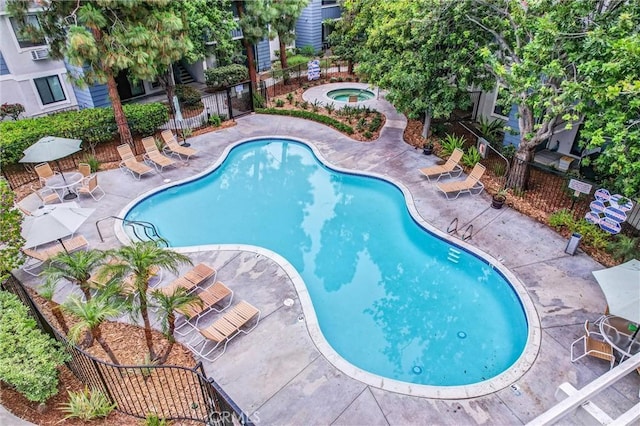 25611 Quail Run Unit 77, Dana Point, CA 92629 - community pool featuring a patio and a community hot tub