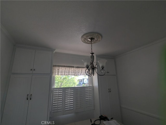 639 Scottdale Ave, Glendora, CA 91740 - dining space with a chandelier and ornamental molding