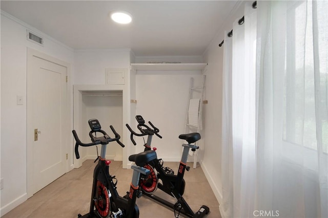 2982 Edgewick Rd, Glendale, CA 91206 - workout room featuring crown molding