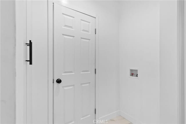 9019 Cedros Ave Unit 2, Panorama City, CA 91402 - laundry area featuring hookup for a washing machine and baseboards