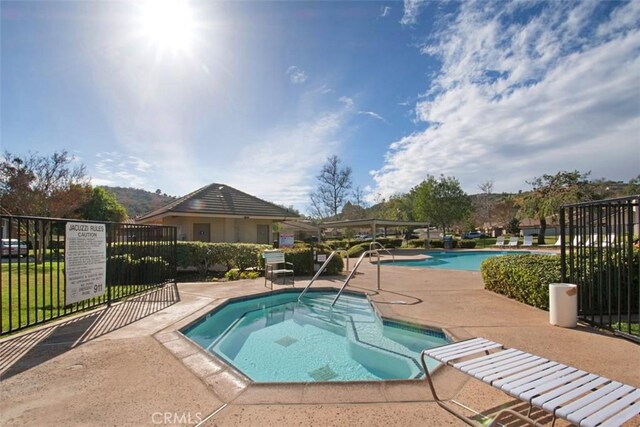 4346 Los Padres Dr, Fallbrook, CA 92028 - community pool featuring a patio area