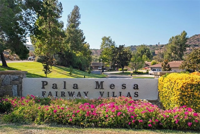 4346 Los Padres Dr, Fallbrook, CA 92028 - community / neighborhood sign with a lawn