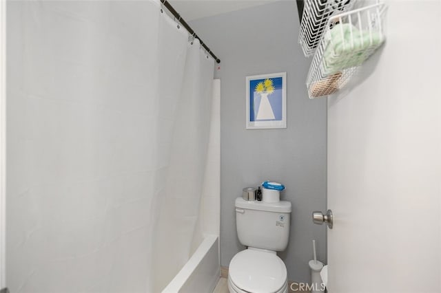 8718 E Indian Hills Rd Unit J, Orange, CA 92869 - full bathroom with toilet and shower / tub combo with curtain