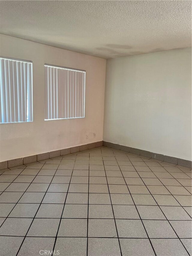 189 W Buena Vista St, Barstow, CA 92311 - photo 7