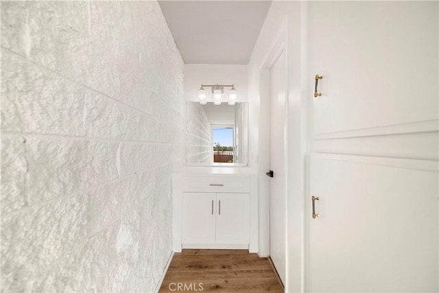 240 W Queen St Unit 10, Inglewood, CA 90301 - corridor featuring wood finished floors