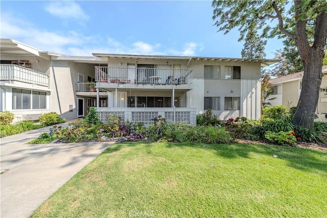 368 Avenida Castilla Unit B, Laguna Woods, CA 92637 - view of building exterior