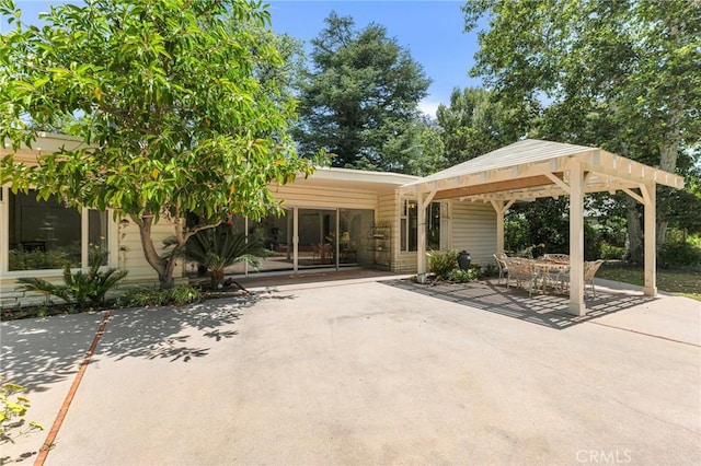 9700 Nita Ave, Chatsworth, CA 91311 - view of patio with outdoor dining space