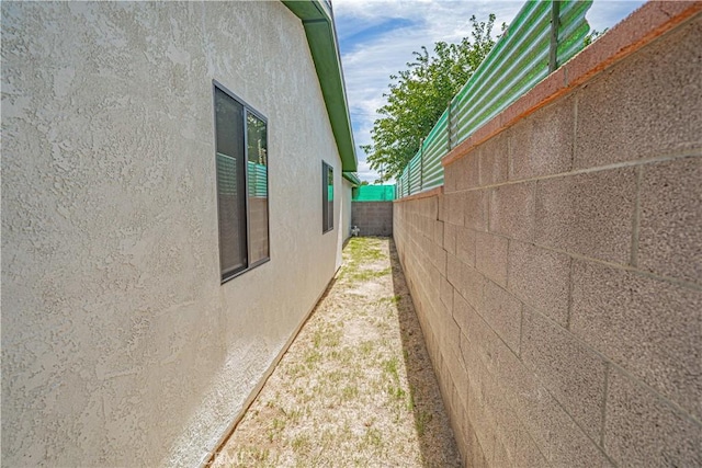 44623 Gingham Ave, Lancaster, CA 93535 - view of home's exterior with stucco siding