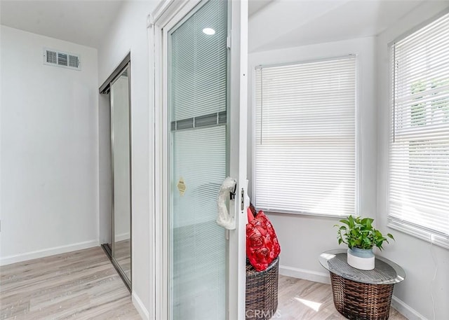 715 S Norton Ave, Los Angeles, CA 90005 - view of sunroom / solarium