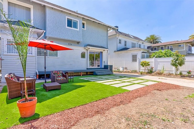 715 S Norton Ave, Los Angeles, CA 90005 - rear view of property featuring entry steps