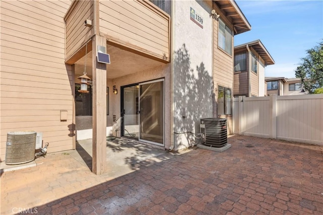1339 Massachusetts Ave Unit 101, Riverside, CA 92507 - view of patio / terrace