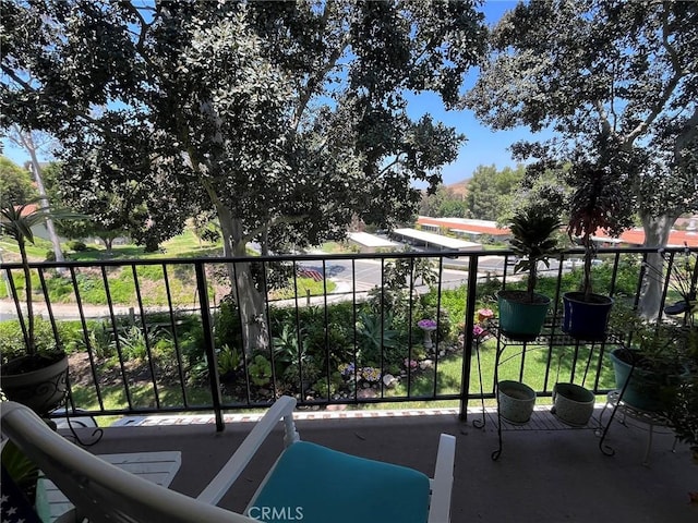 5368 Algarrobo Unit 2F, Laguna Woods, CA 92637 - view of balcony