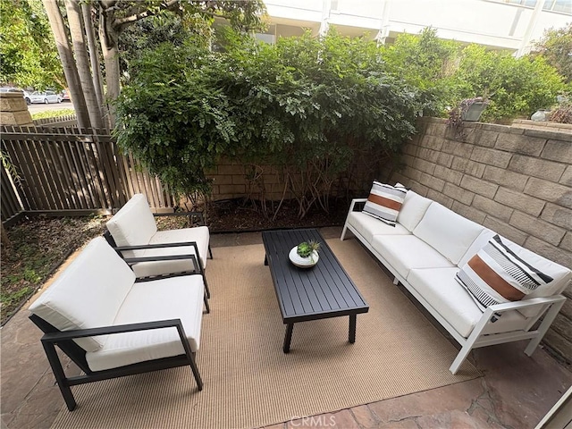 4280 W Kling St, Burbank, CA 91505 - fenced backyard featuring outdoor lounge area and a patio