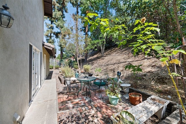 1924 E Rancho Culebra Dr, Covina, CA 91724 - view of patio featuring outdoor dining area