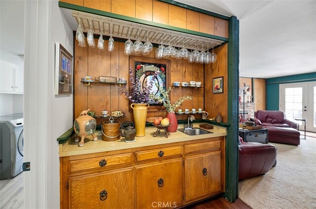 1924 E Rancho Culebra Dr, Covina, CA 91724 - indoor wet bar featuring washer / dryer and carpet floors