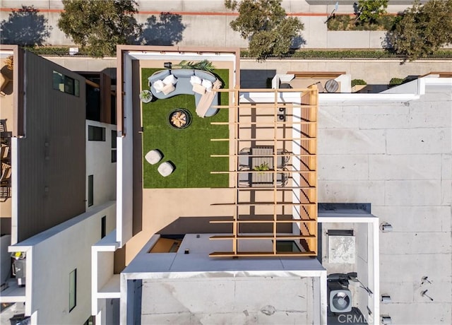 687 W 17th St, Costa Mesa, CA 92627 - bird's eye view