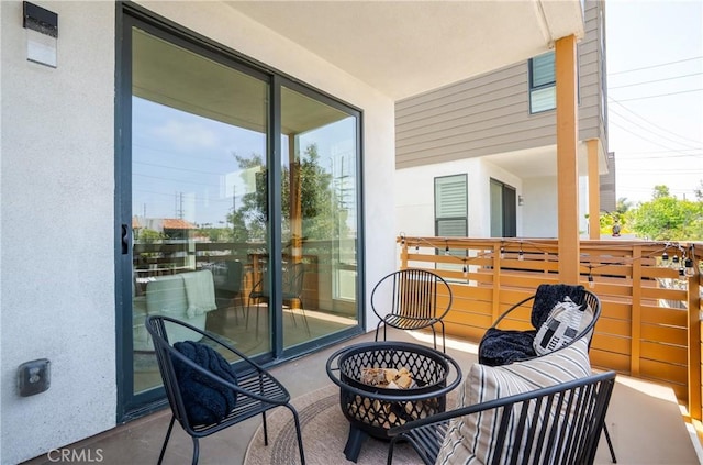 687 W 17th St, Costa Mesa, CA 92627 - view of balcony