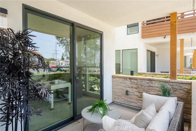 687 W 17th St, Costa Mesa, CA 92627 - view of balcony