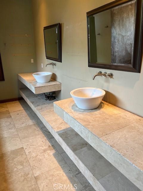 14720 Valerio, Van Nuys, CA 91405 - photo 24