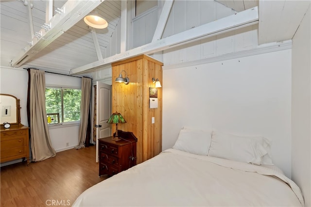 425 Blue Jay Canyon Rd, Blue Jay, CA 92317 - bedroom featuring wood finished floors