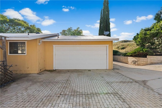 14526 Hardtree Dr, Lake Hughes, CA 93532 - garage featuring driveway