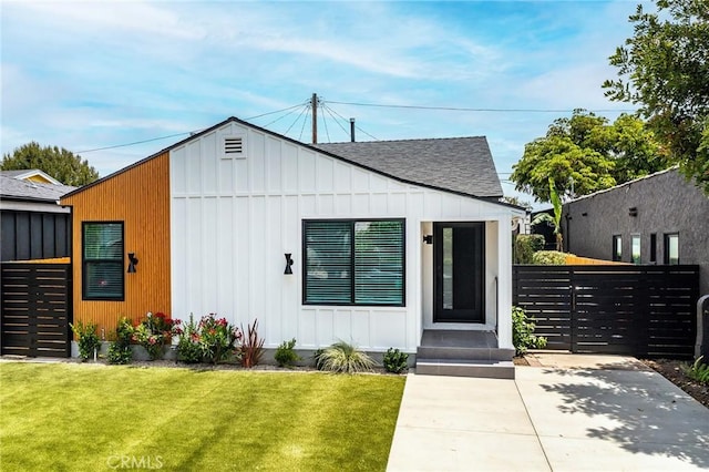 12520 Gilmore Ave, Los Angeles, CA 90066 - photo 1