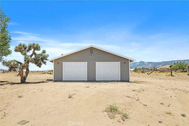 4369 Amador Rd, Phelan, CA 92371 - detached garage with a mountain view