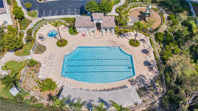 28089 Promontory Ln, Valencia, CA 91354 - aerial view of a pool
