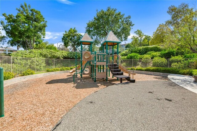 28089 Promontory Ln, Valencia, CA 91354 - view of community jungle gym